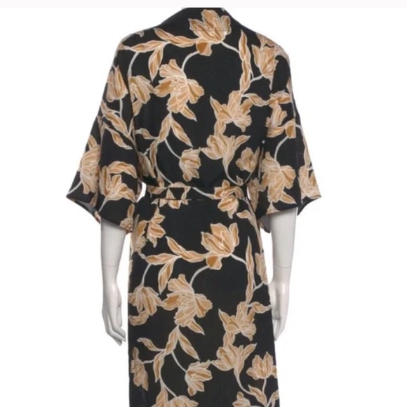 Maison Du Soir Robe - Picture 3 of 8